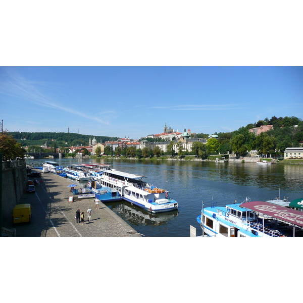 Picture Czech Republic Prague Vltava river 2007-07 58 - Around Vltava river