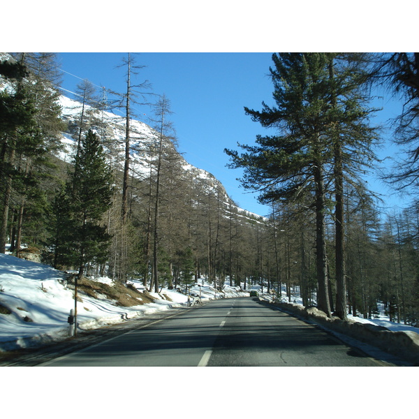 Picture Swiss From Pontresina to Lago Bianco 2007-01 28 - Journey From Pontresina to Lago Bianco