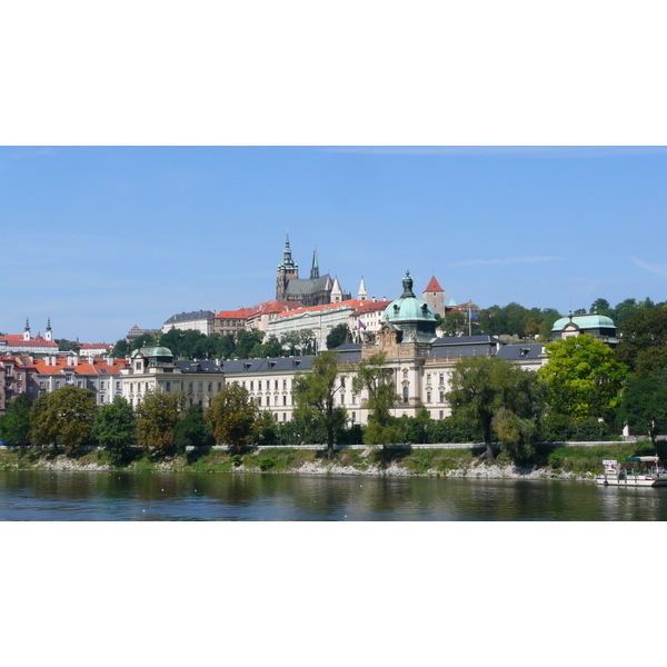 Picture Czech Republic Prague Vltava river 2007-07 0 - Center Vltava river