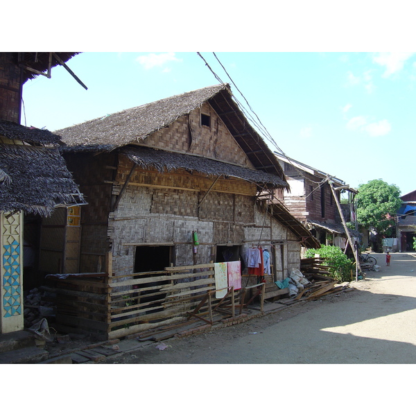 Picture Myanmar Myeik (Mergui) 2005-01 56 - History Myeik (Mergui)