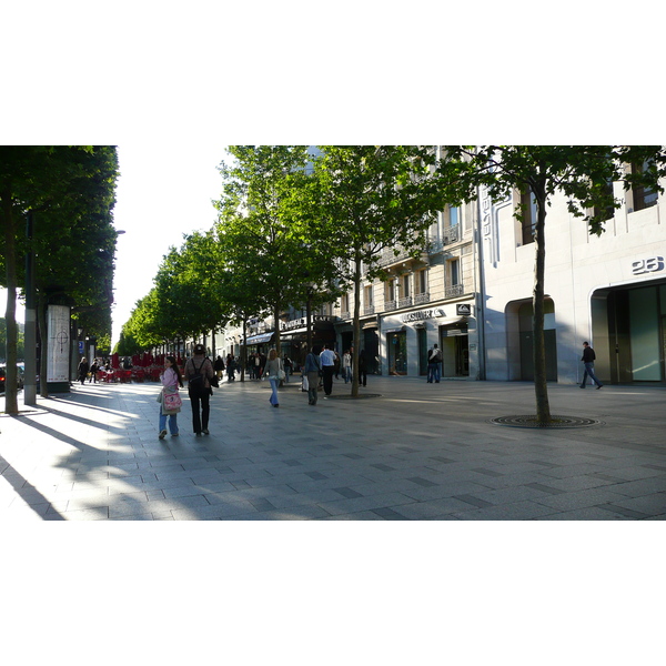 Picture France Paris Champs Elysees 2007-04 91 - History Champs Elysees