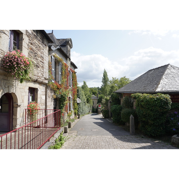 Picture France Rochefort-en-Terre 2017-08 56 - Tours Rochefort-en-Terre