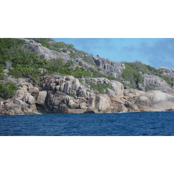 Picture Seychelles Petite Soeur 2011-10 19 - Recreation Petite Soeur