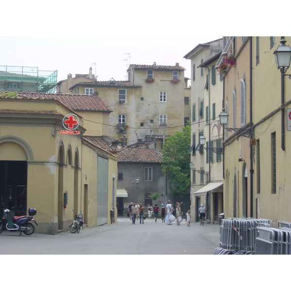 Picture Italy Lucca 2002-07 8 - Tour Lucca