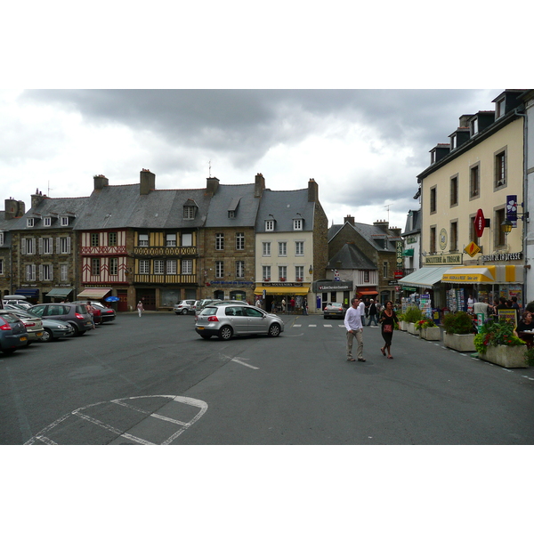 Picture France Treguier 2007-08 104 - Tours Treguier