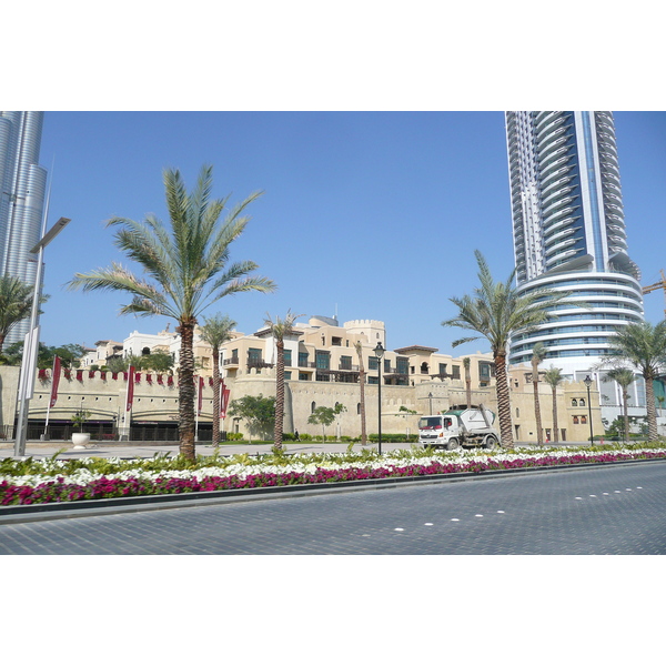 Picture United Arab Emirates Dubai Burj Dubai 2009-01 45 - Tour Burj Dubai