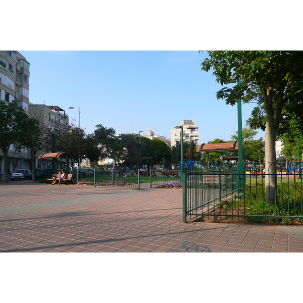 Picture Israel Rishon Le Zion Beach 2007-06 32 - Tours Rishon Le Zion Beach