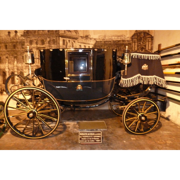 Picture France Vaux Le Vicomte Castle Horse driven carriages museum 2010-09 12 - Discovery Horse driven carriages museum