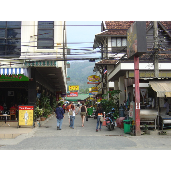 Picture Thailand Phuket Patong 2nd Road 2005-12 38 - Journey 2nd Road