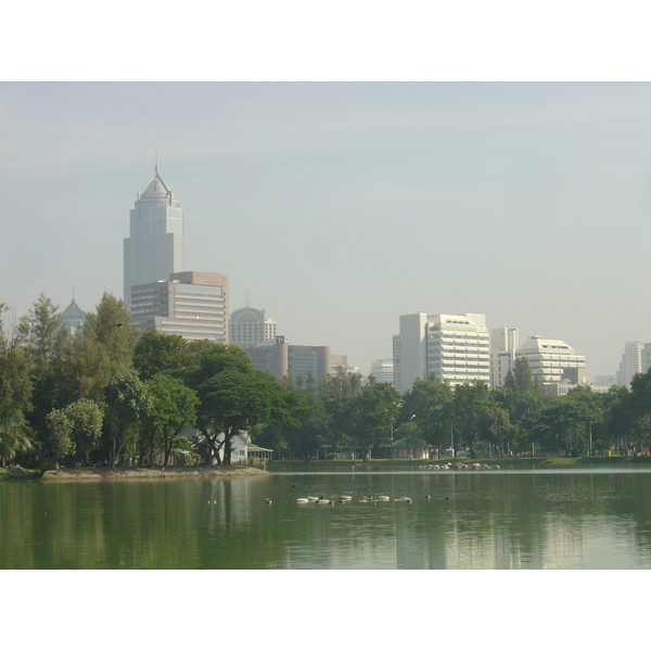 Picture Thailand Bangkok Lumpini Park 2005-12 26 - Recreation Lumpini Park