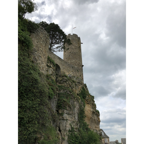 Picture France Turenne 2018-04 80 - Around Turenne