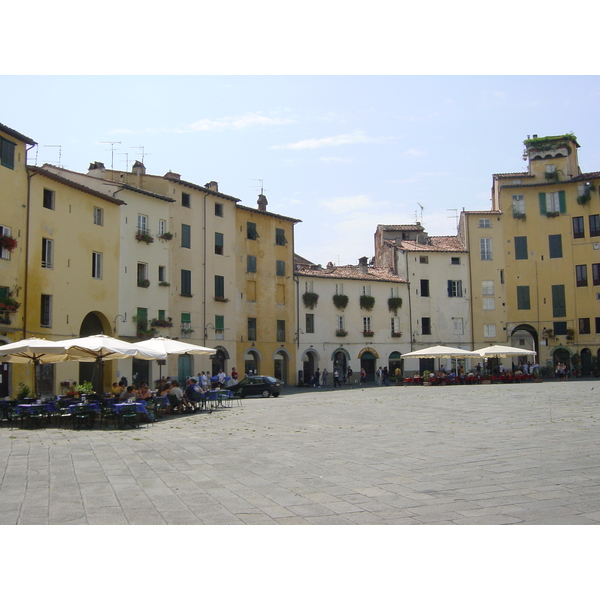 Picture Italy Lucca 2002-07 57 - Center Lucca