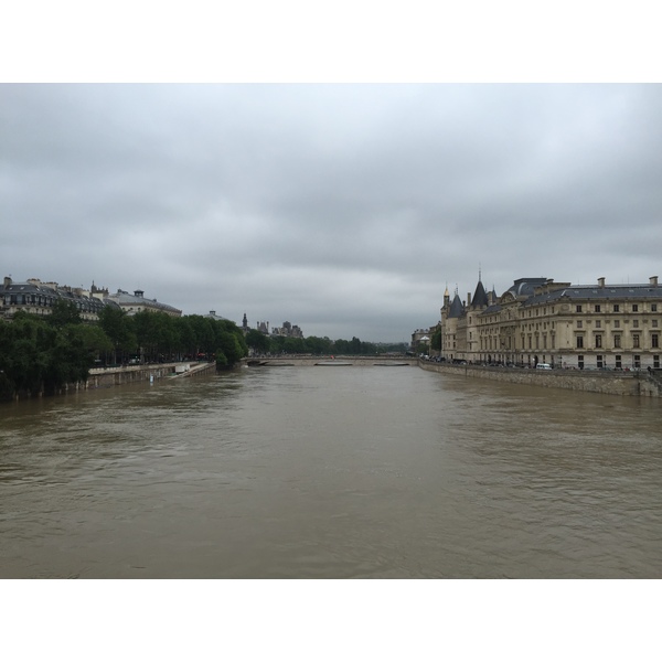 Picture France Paris Seine river 2016-06 29 - Recreation Seine river