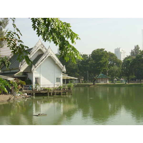 Picture Thailand Bangkok Lumpini Park 2005-12 14 - Recreation Lumpini Park