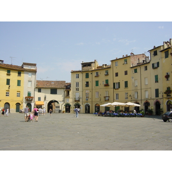 Picture Italy Lucca 2002-07 62 - Center Lucca