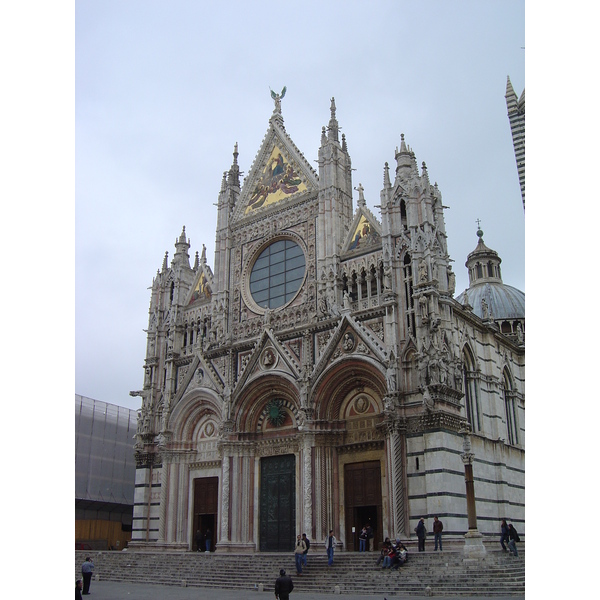 Picture Italy Siena 2004-03 38 - Journey Siena