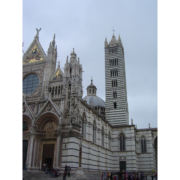 Picture Italy Siena 2004-03 28 - Discovery Siena