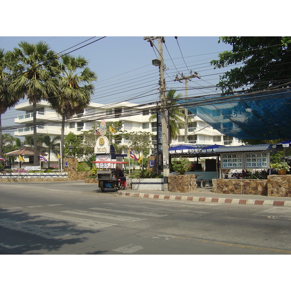 Picture Thailand Jomtien Beach 2005-01 18 - Center Jomtien Beach