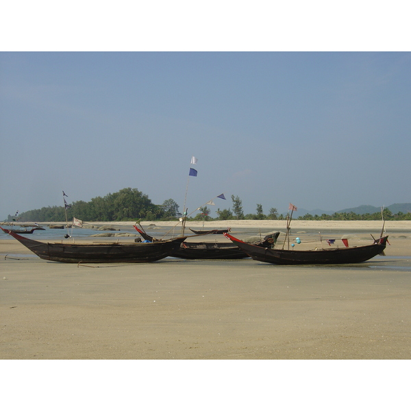 Picture Myanmar Maungmagan beach 2005-01 80 - Journey Maungmagan beach