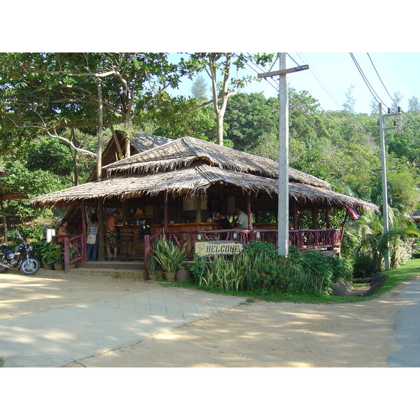 Picture Thailand Phuket Kata Karon Viewpoint 2005-12 17 - Recreation Kata Karon Viewpoint