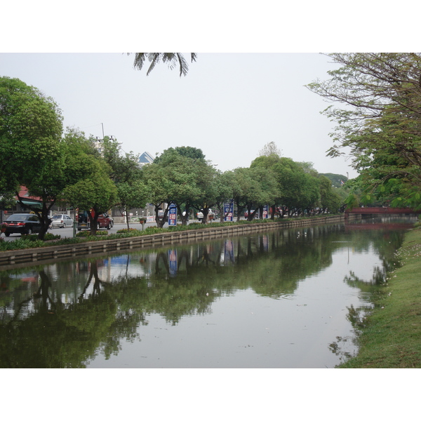 Picture Thailand Chiang Mai Inside Canal Arrak Road(Canal) 2006-04 18 - Recreation Arrak Road(Canal)