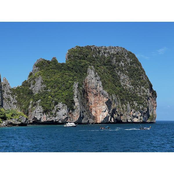 Picture Thailand Phuket to Ko Phi Phi Ferry 2021-12 3 - Tour Phuket to Ko Phi Phi Ferry