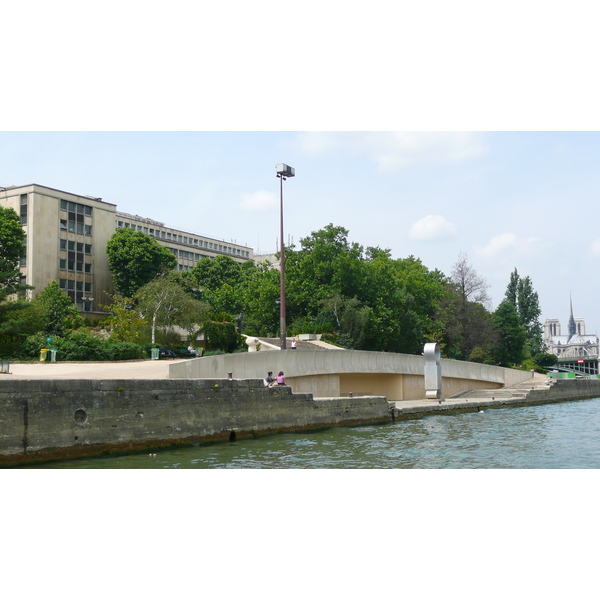 Picture France Paris Seine river 2007-06 96 - Center Seine river