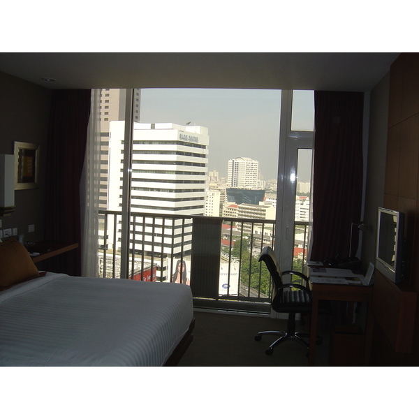 Picture Thailand Bangkok Dusit Tani Hotel 2005-12 35 - Journey Dusit Tani Hotel