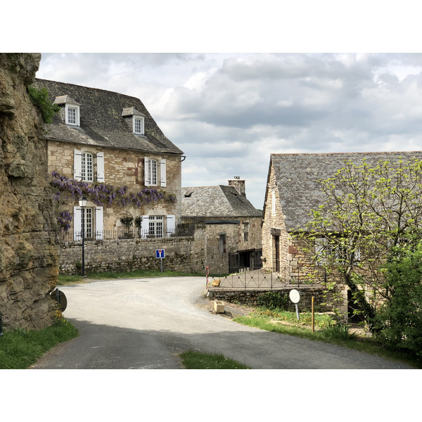 Picture France Turenne 2018-04 50 - Around Turenne