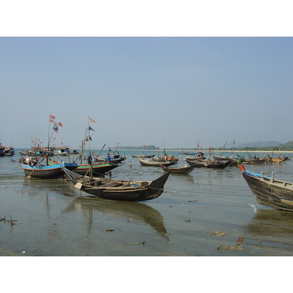 Picture Myanmar Maungmagan beach 2005-01 41 - Around Maungmagan beach