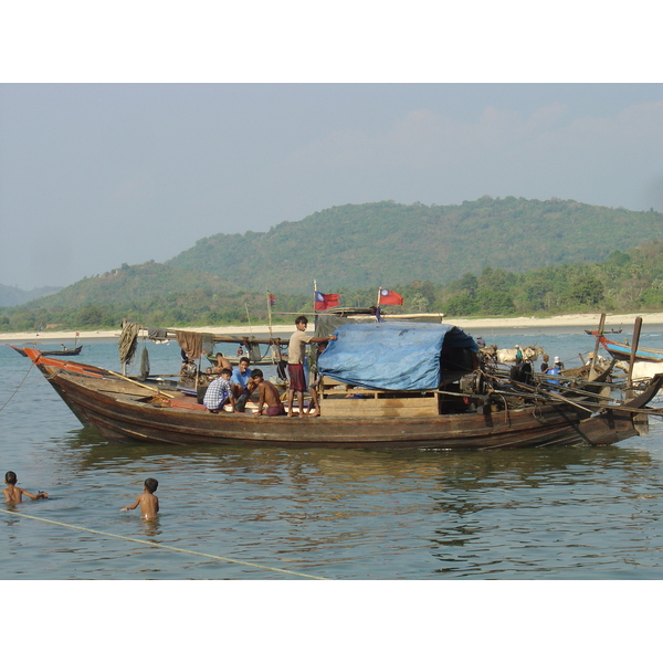 Picture Myanmar Maungmagan beach 2005-01 64 - Discovery Maungmagan beach