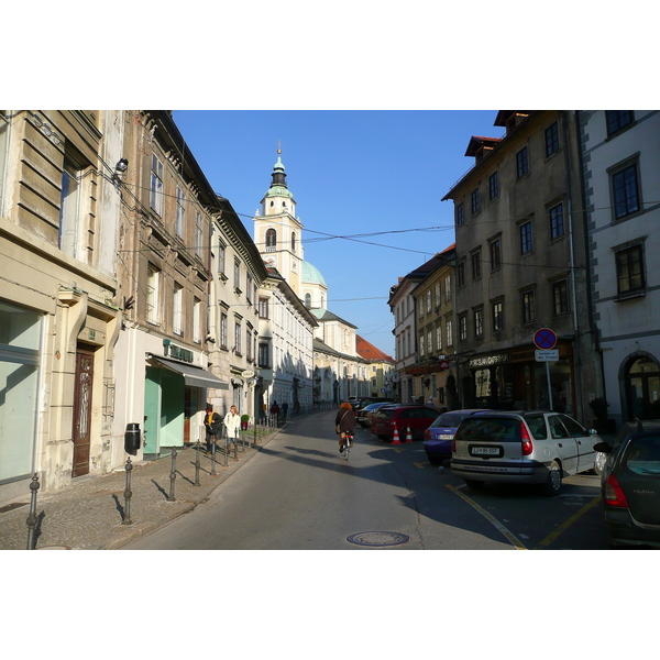 Picture Slovenia Ljubljana Historic Centre 2008-01 78 - Recreation Historic Centre