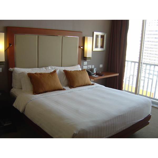 Picture Thailand Bangkok Dusit Tani Hotel 2005-12 40 - Discovery Dusit Tani Hotel