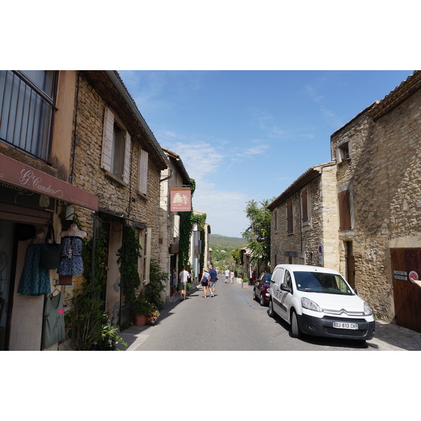 Picture France Gordes 2017-08 41 - Tours Gordes