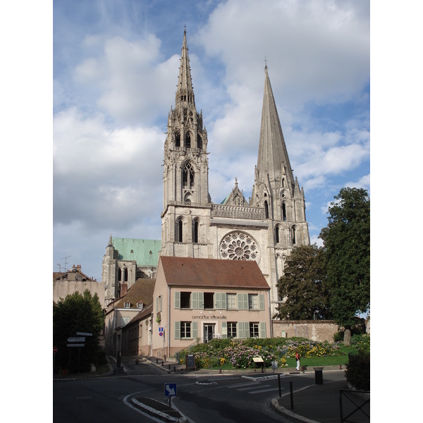 Picture France Chartres 2006-08 41 - Recreation Chartres