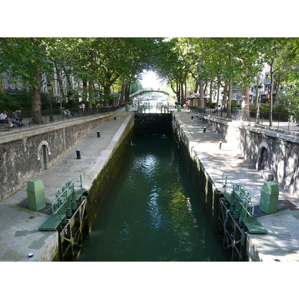 Picture France Paris Canal St Martin 2007-08 33 - Center Canal St Martin