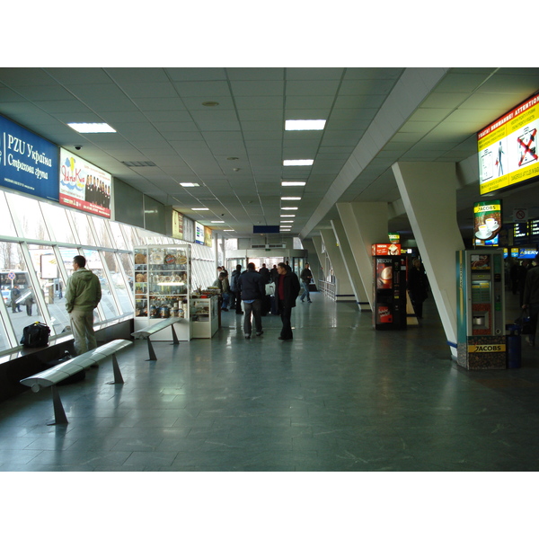 Picture Ukraine Borispol Airport 2007-03 0 - Tour Borispol Airport