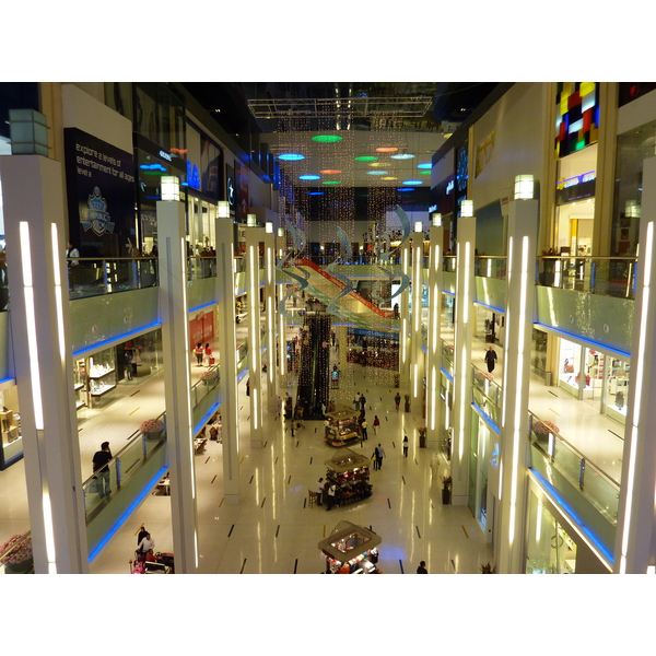 Picture United Arab Emirates Dubai The Dubai Mall 2009-12 19 - Center The Dubai Mall