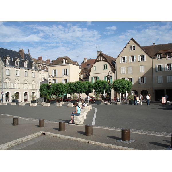 Picture France Chartres 2006-08 25 - Center Chartres