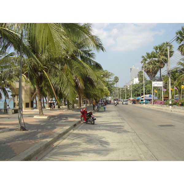 Picture Thailand Jomtien Beach 2005-01 108 - Journey Jomtien Beach