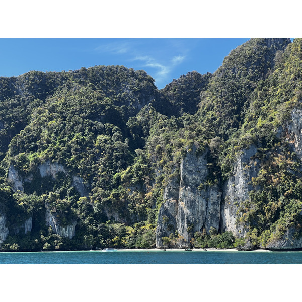 Picture Thailand Phuket to Ko Phi Phi Ferry 2021-12 49 - Tours Phuket to Ko Phi Phi Ferry