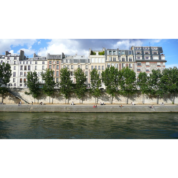 Picture France Paris La seine banks 2007-07 16 - Around La seine banks