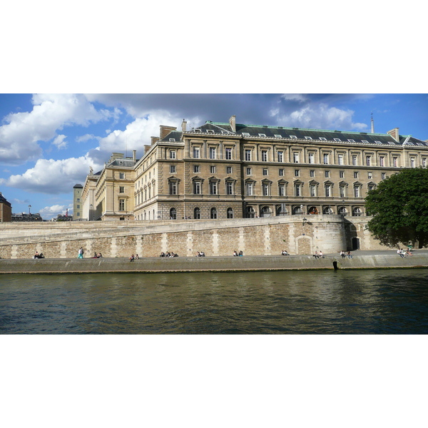 Picture France Paris La seine banks 2007-07 13 - Discovery La seine banks