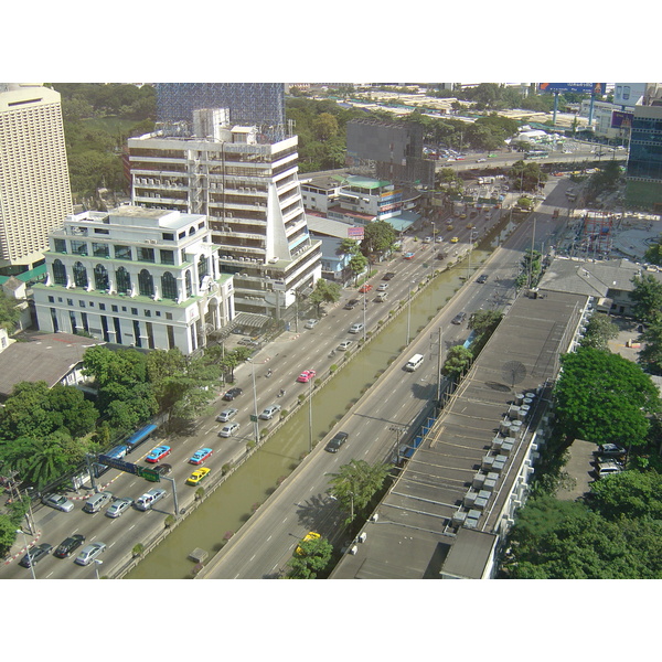 Picture Thailand Bangkok Satorn Road 2005-12 5 - Center Satorn Road