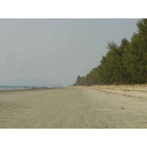 Picture Myanmar Maungmagan beach 2005-01 47 - Recreation Maungmagan beach