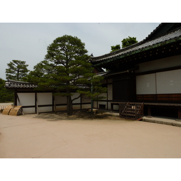 Picture Japan Kyoto Nijo Castle Ninomaru Garden 2010-06 20 - Tour Ninomaru Garden