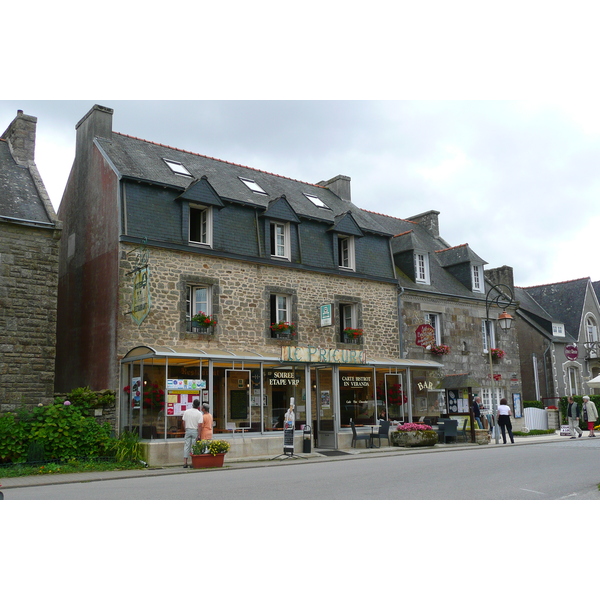 Picture France Locronan 2008-07 49 - Tour Locronan