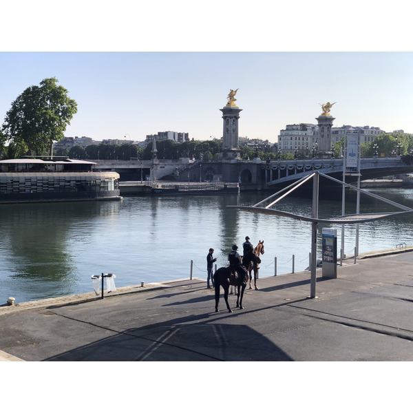 Picture France Paris Alexander III Bridge 2020-06 4 - Center Alexander III Bridge