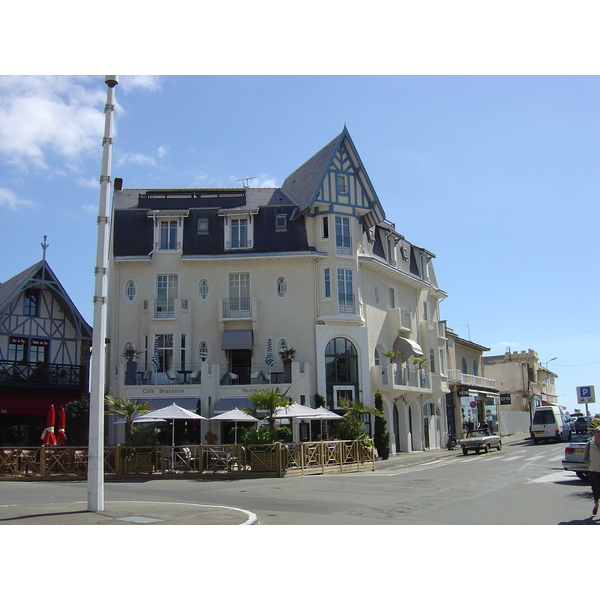 Picture France La Baule 2004-08 12 - Tour La Baule