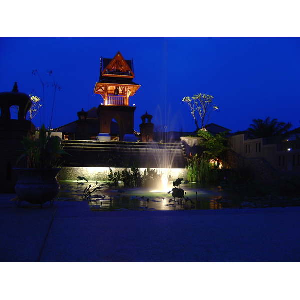 Picture Thailand Khao Lak Meridien Khao Lak Hotel By Night 2005-12 24 - Discovery By Night